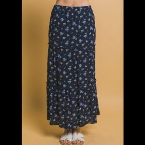 NWT Navy Floral Skirt, Size Small